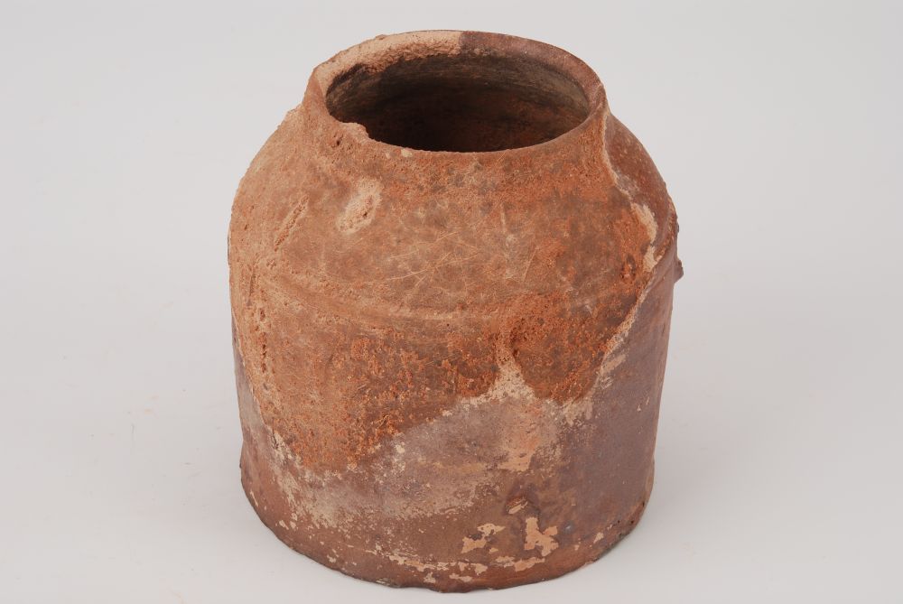 汉青釉弦纹直腹双系陶罐