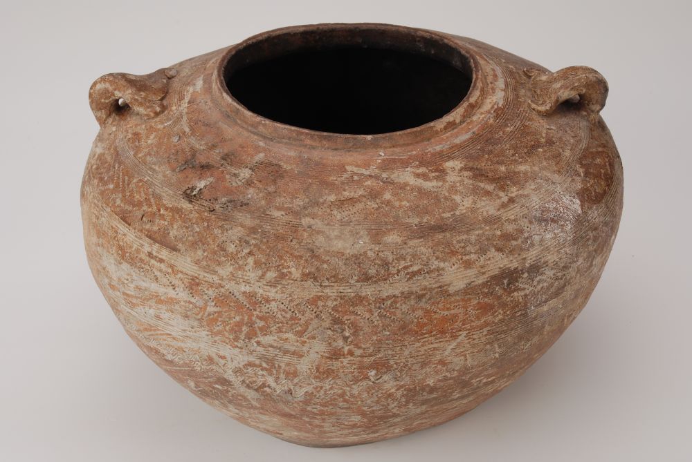 汉黄釉组合纹双系陶罐