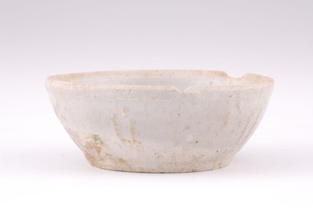 白釉碗